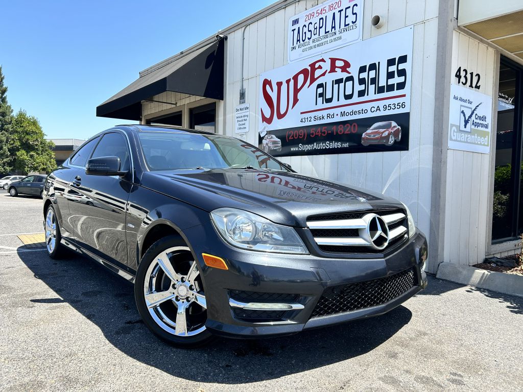 Photo 12 of this MERCEDES-BENZ C-CLASS