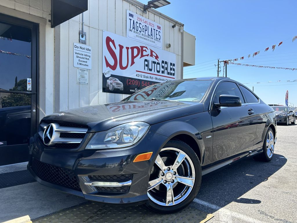Photo 13 of this MERCEDES-BENZ C-CLASS