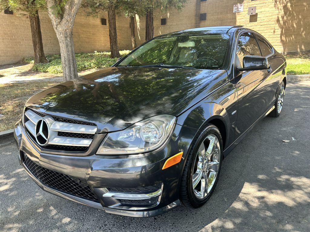 Photo 49 of this MERCEDES-BENZ C-CLASS