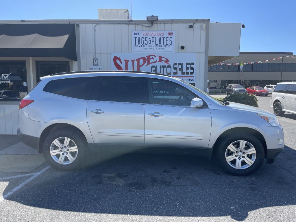 Photo 3 of this CHEVROLET TRAVERSE