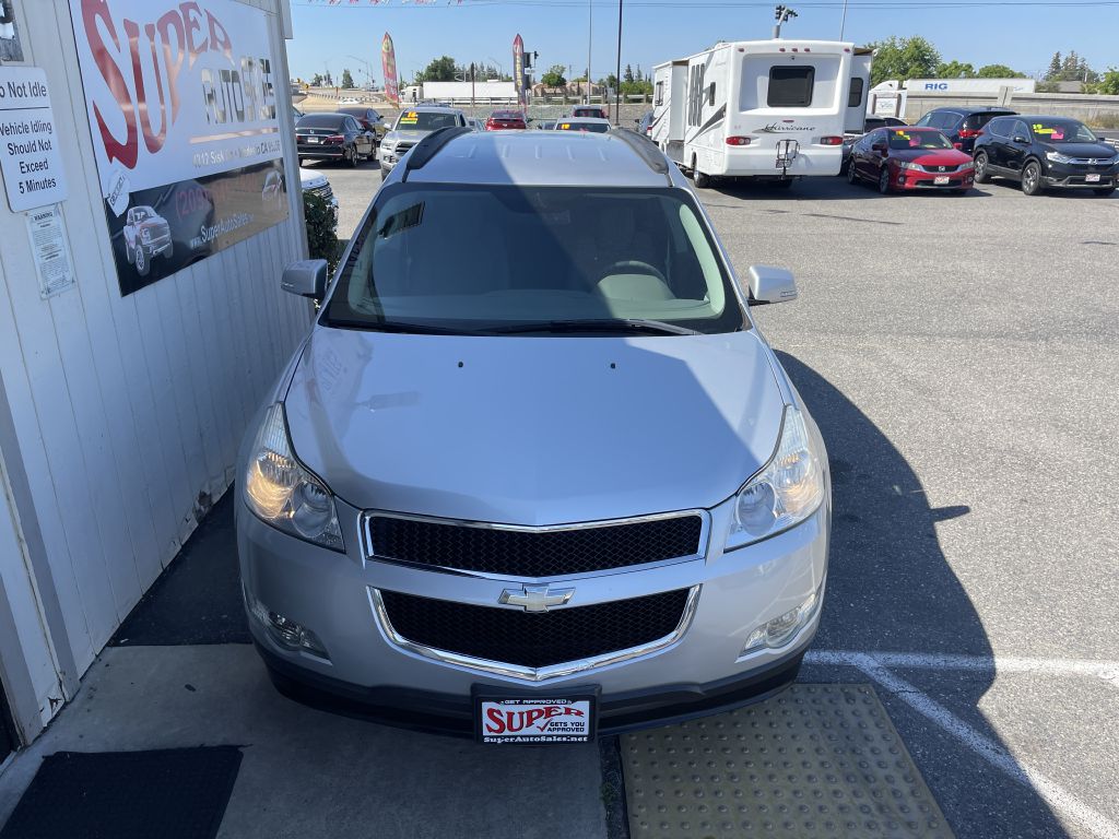 Photo 8 of this CHEVROLET TRAVERSE