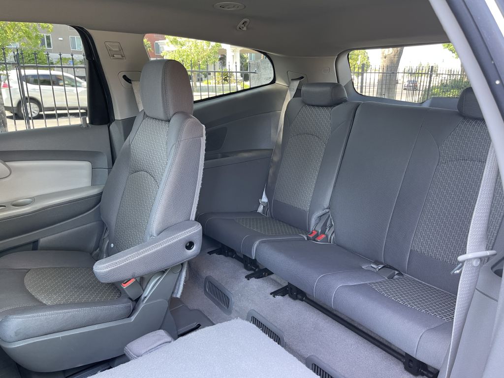 Photo 16 of this CHEVROLET TRAVERSE