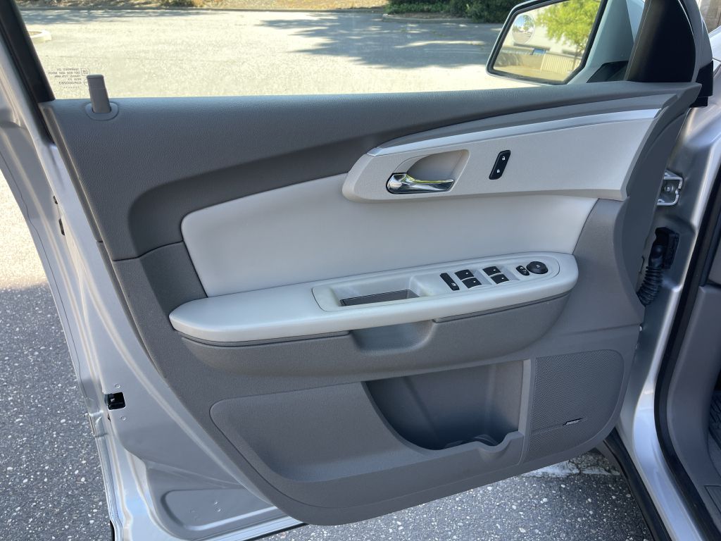 Photo 30 of this CHEVROLET TRAVERSE