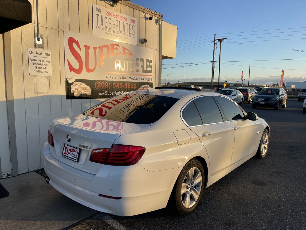Photo 8 of this BMW 528