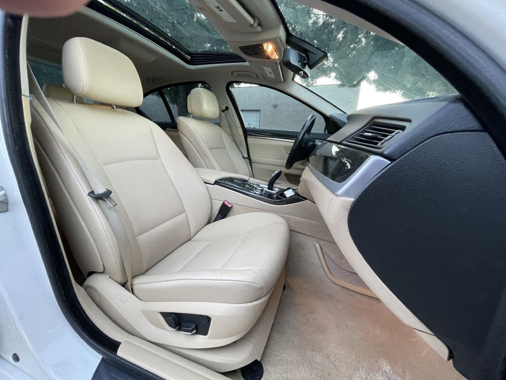 Photo 24 of this BMW 528