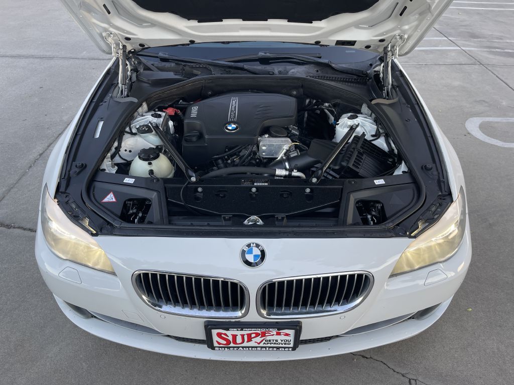 Photo 44 of this BMW 528