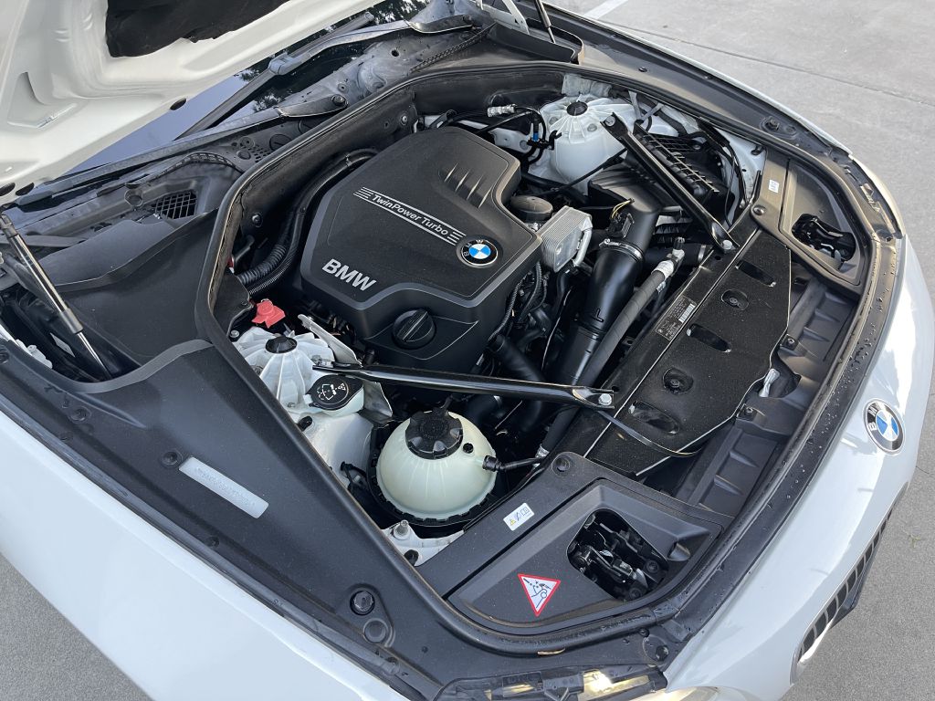 Photo 45 of this BMW 528