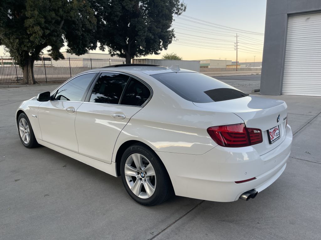 Photo 59 of this BMW 528