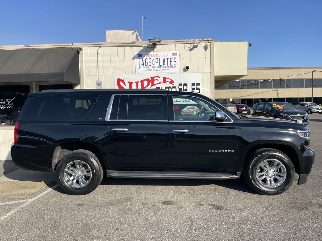 Photo 7 of this CHEVROLET SUBURBAN