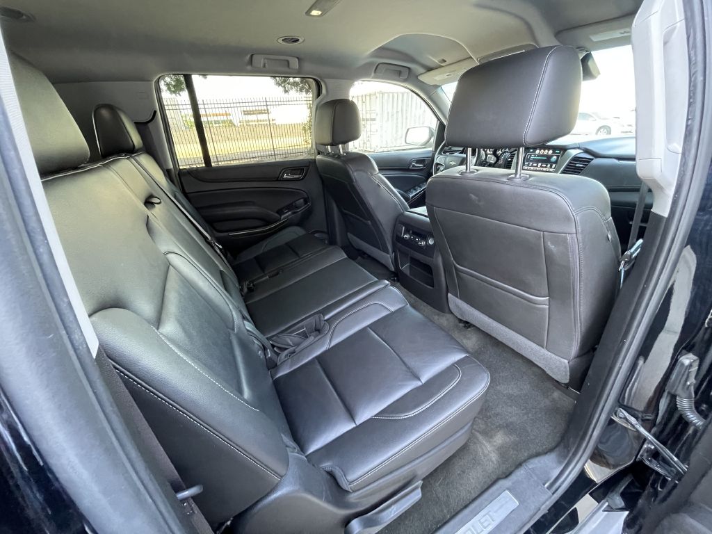 Photo 23 of this CHEVROLET SUBURBAN