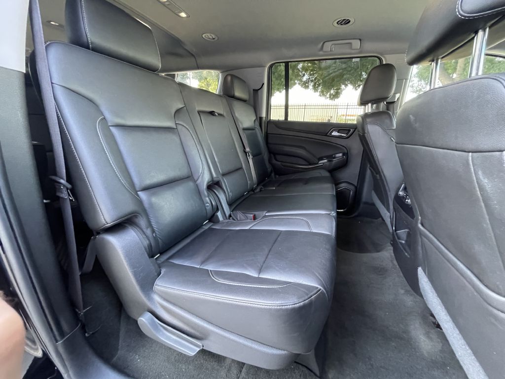 Photo 24 of this CHEVROLET SUBURBAN