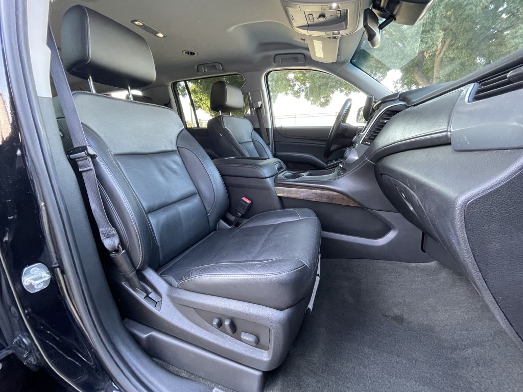Photo 25 of this CHEVROLET SUBURBAN