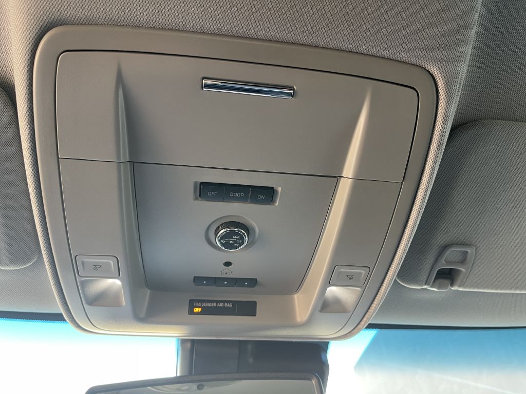 Photo 38 of this CHEVROLET SUBURBAN