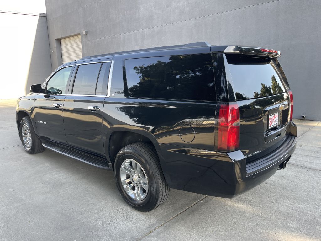 Photo 61 of this CHEVROLET SUBURBAN