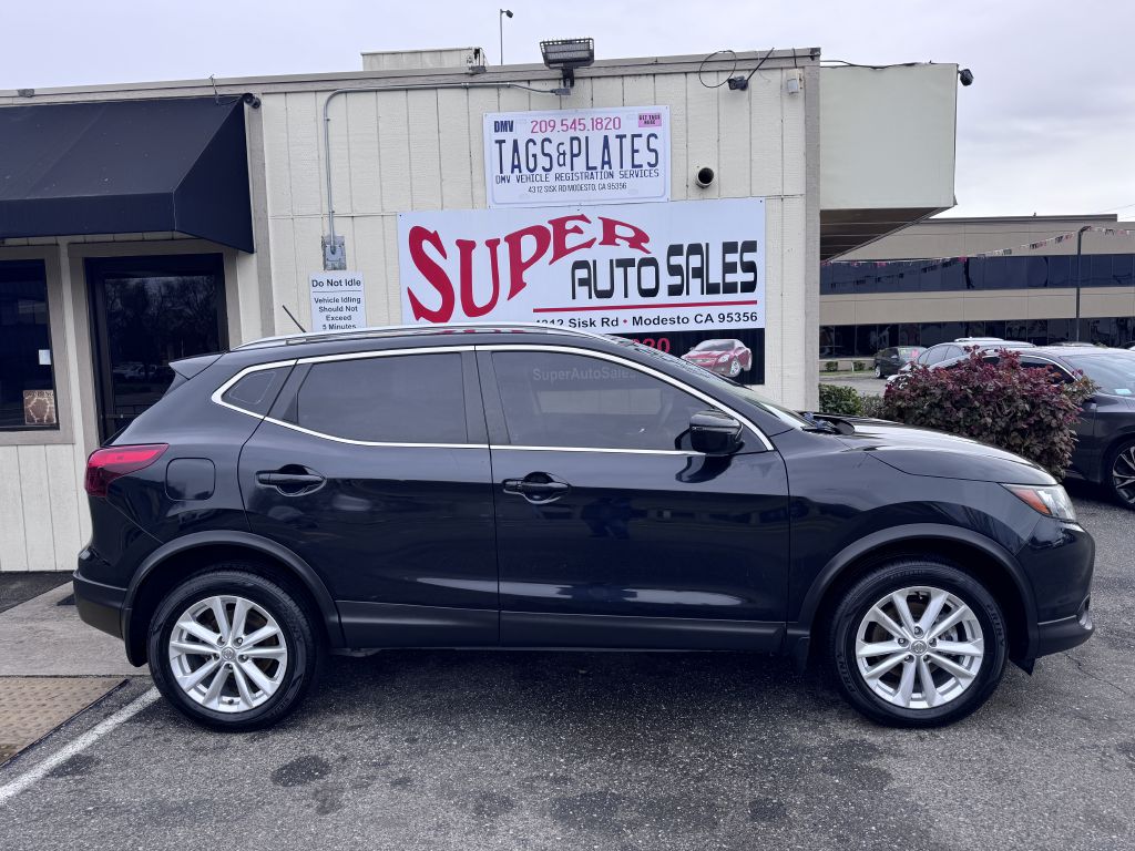 Photo 7 of this NISSAN ROGUE SPORT