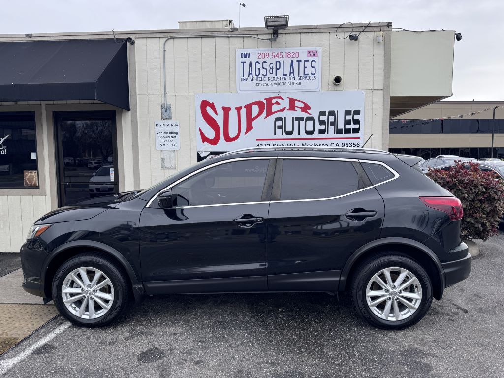 Photo 14 of this NISSAN ROGUE SPORT