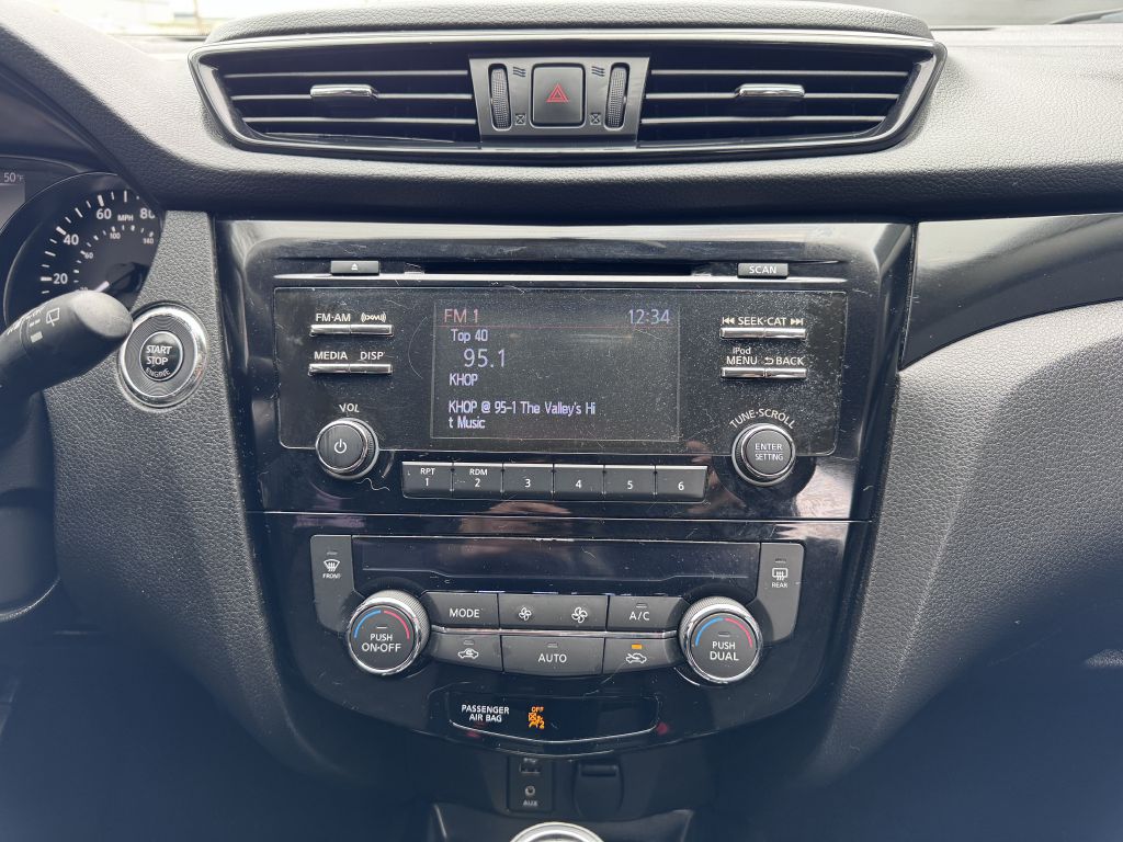 Photo 29 of this NISSAN ROGUE SPORT