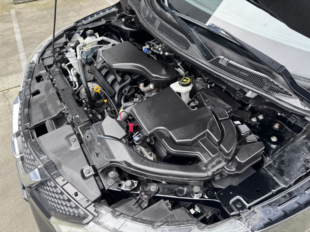 Photo 41 of this NISSAN ROGUE SPORT