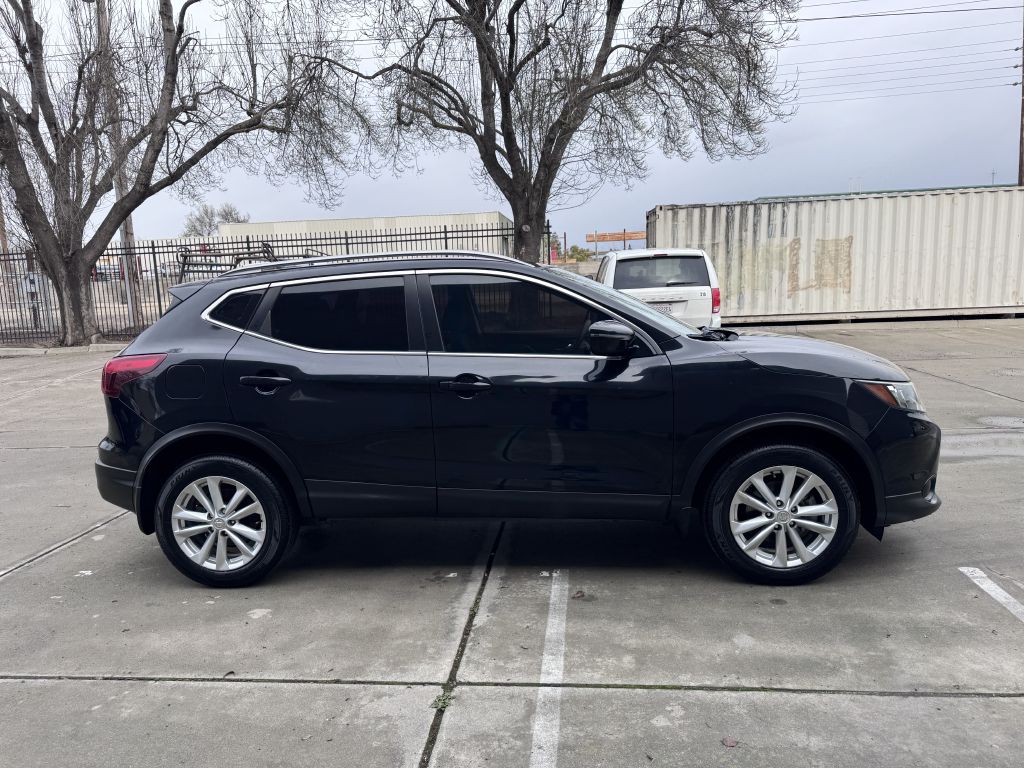 Photo 53 of this NISSAN ROGUE SPORT