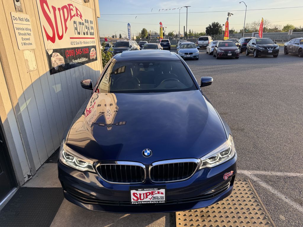 Photo 11 of this BMW 530E