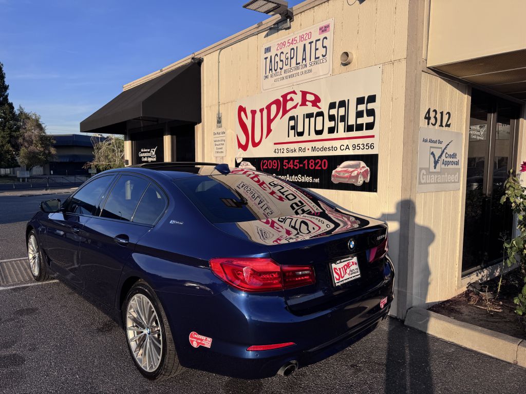 Photo 14 of this BMW 530E
