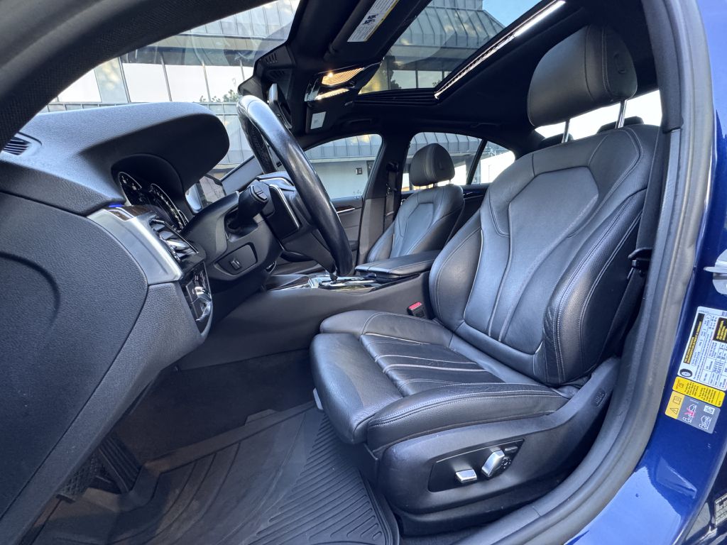Photo 17 of this BMW 530E