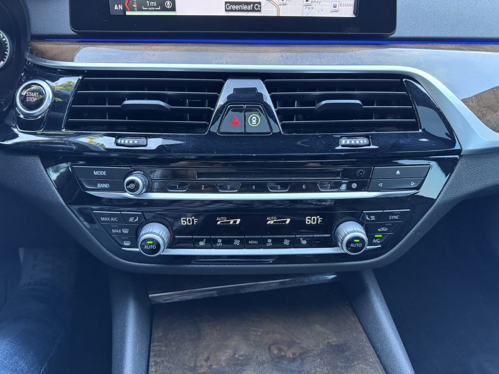 Photo 39 of this BMW 530E