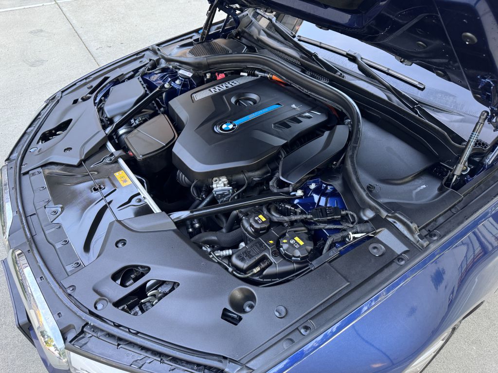 Photo 45 of this BMW 530E