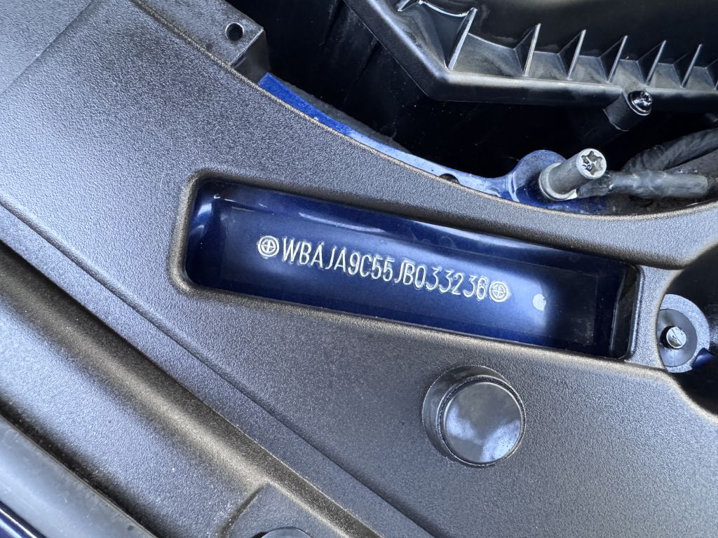 Photo 49 of this BMW 530E