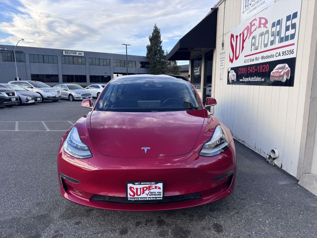 Photo 5 of this TESLA MODEL 3
