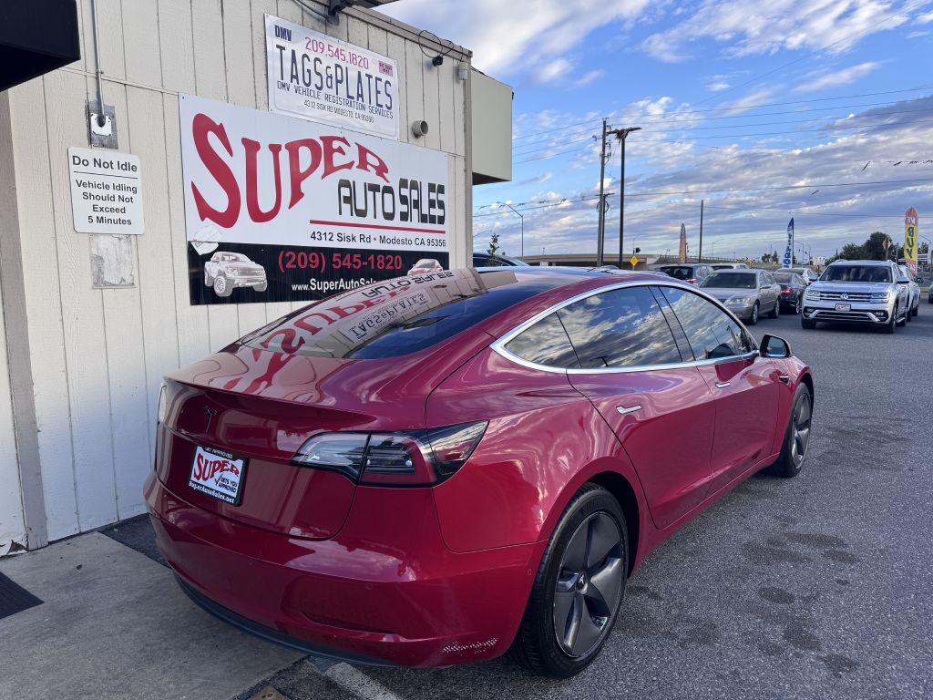 Photo 7 of this TESLA MODEL 3