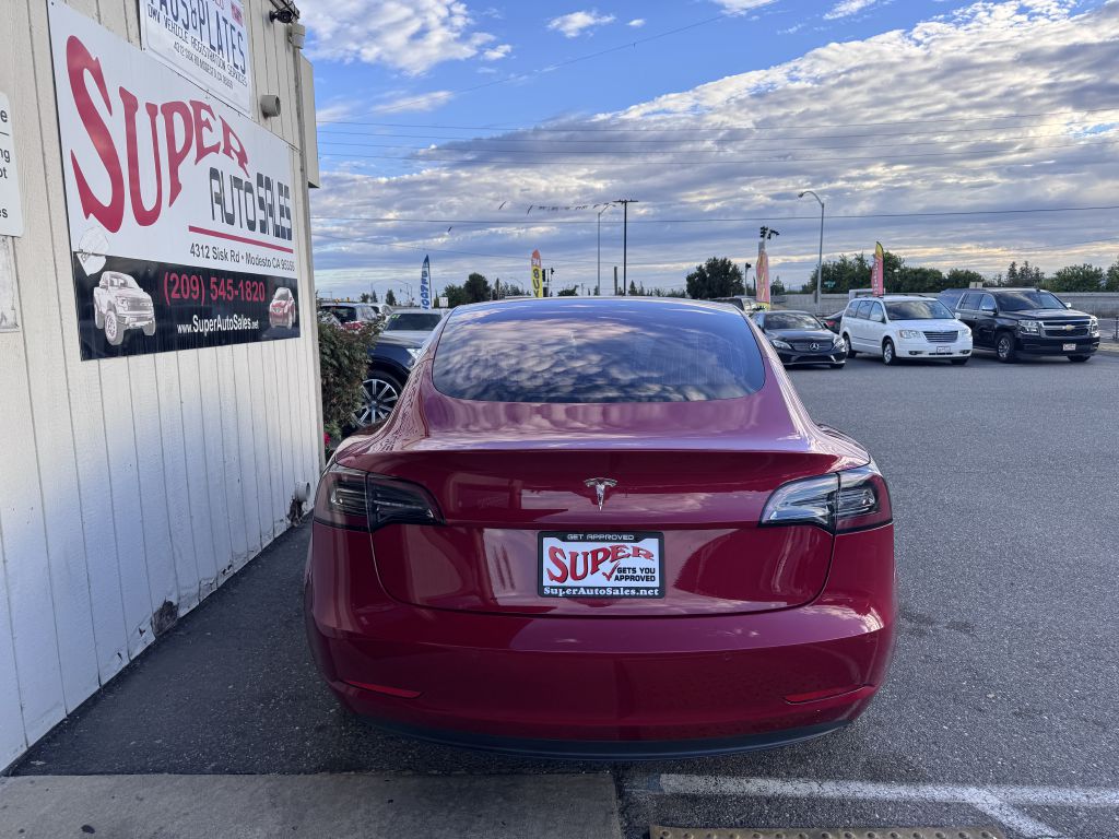 Photo 8 of this TESLA MODEL 3