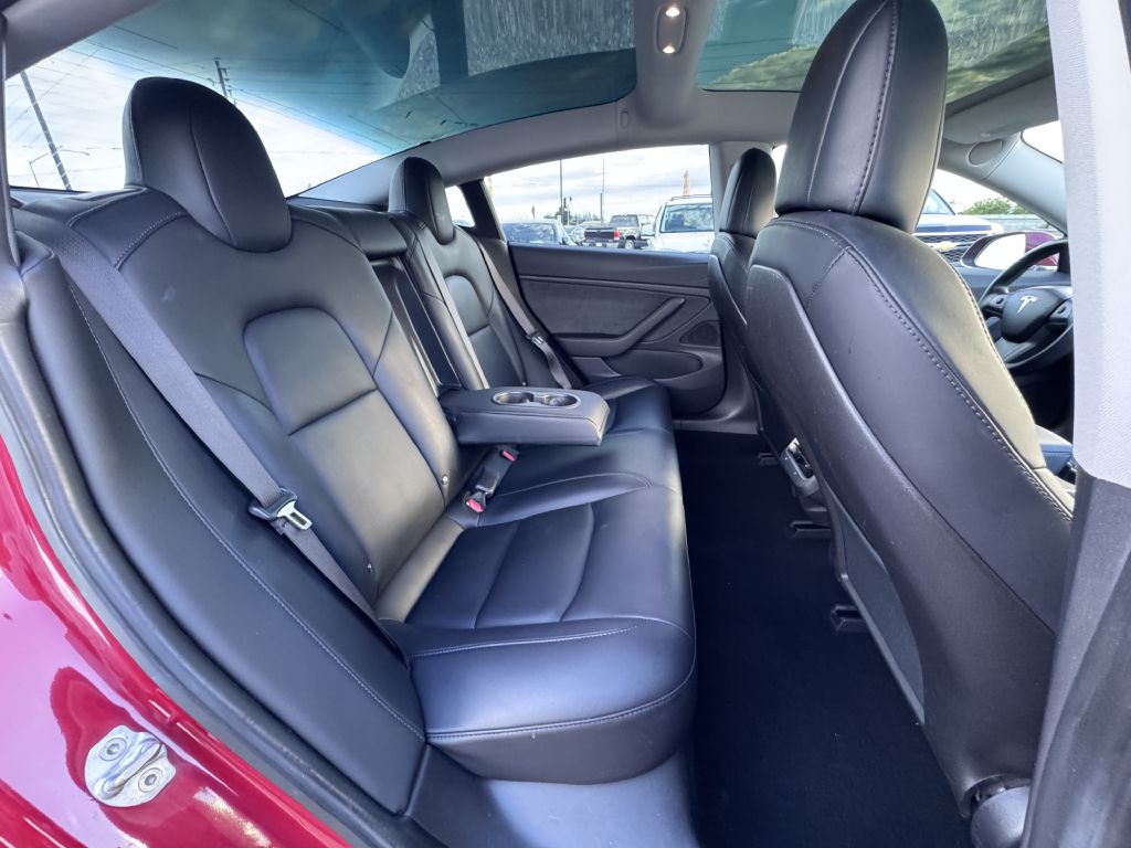 Photo 19 of this TESLA MODEL 3