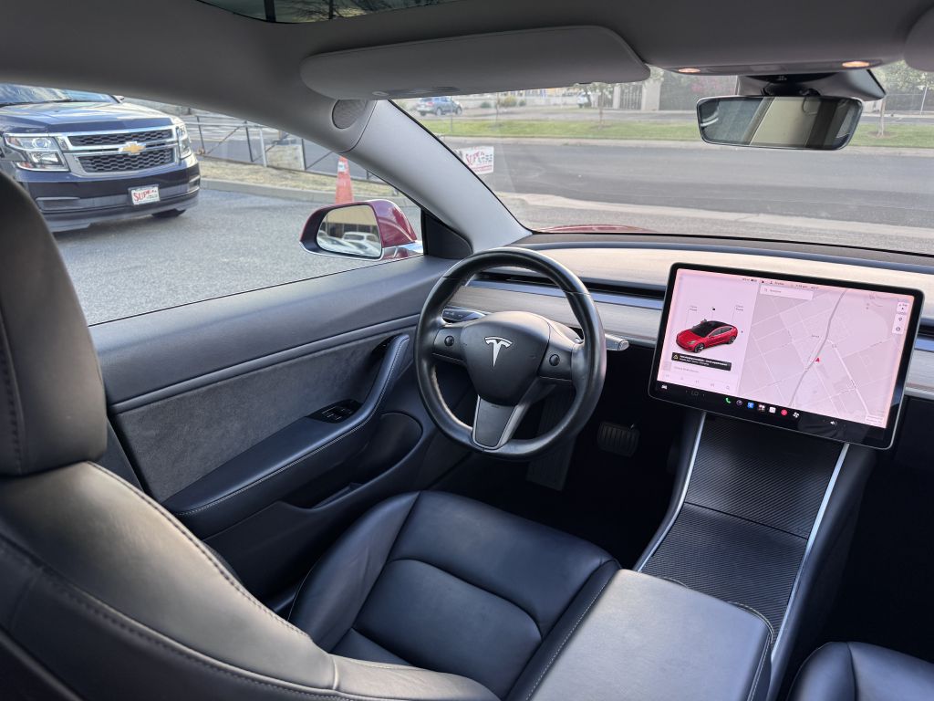 Photo 22 of this TESLA MODEL 3