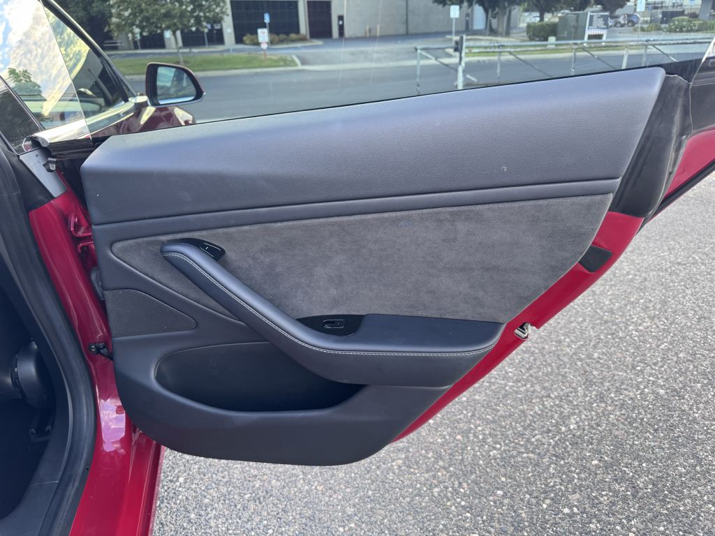 Photo 37 of this TESLA MODEL 3