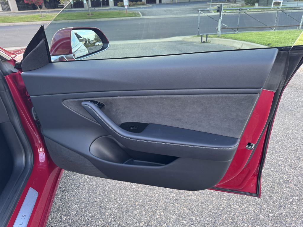 Photo 38 of this TESLA MODEL 3