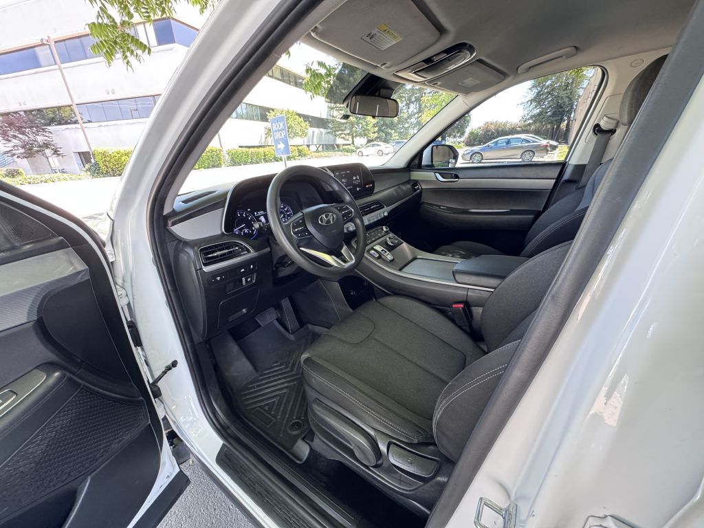 Photo 17 of this HYUNDAI PALISADE
