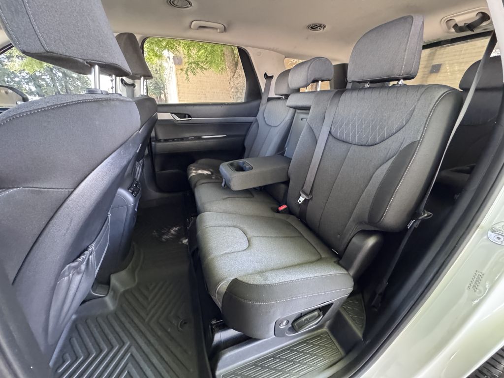 Photo 20 of this HYUNDAI PALISADE