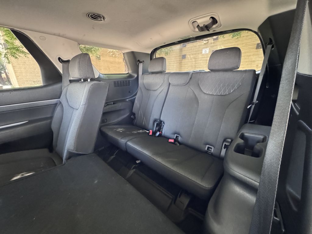 Photo 21 of this HYUNDAI PALISADE