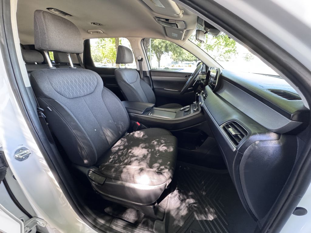 Photo 26 of this HYUNDAI PALISADE