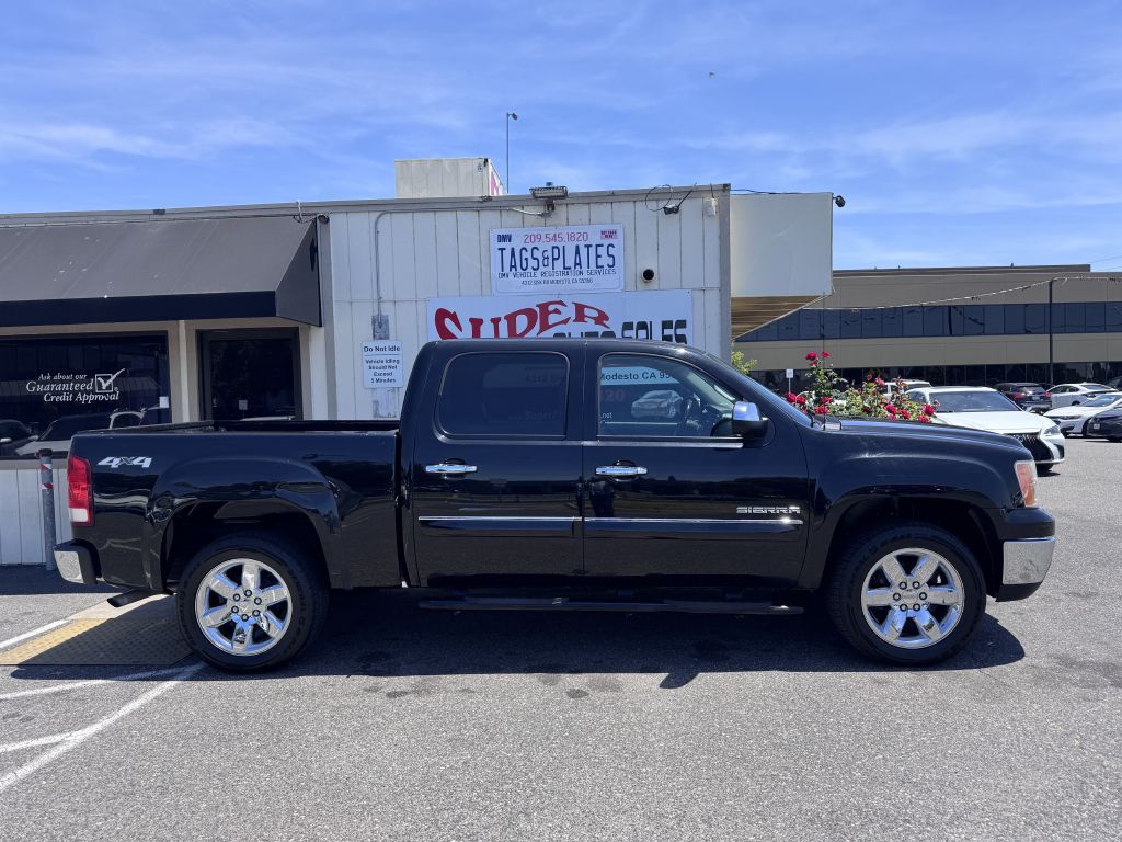 Photo 7 of this GMC SIERRA