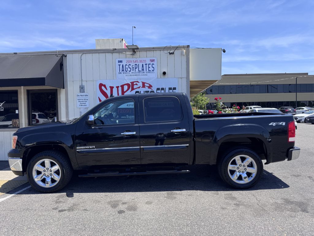 Photo 14 of this GMC SIERRA
