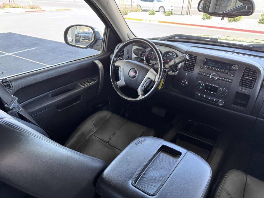 Photo 25 of this GMC SIERRA