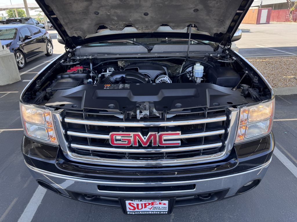 Photo 41 of this GMC SIERRA