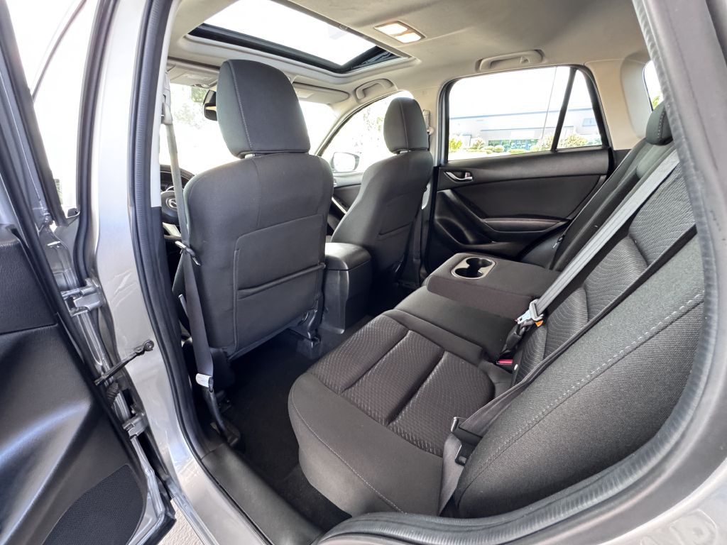 Photo 15 of this MAZDA CX-5