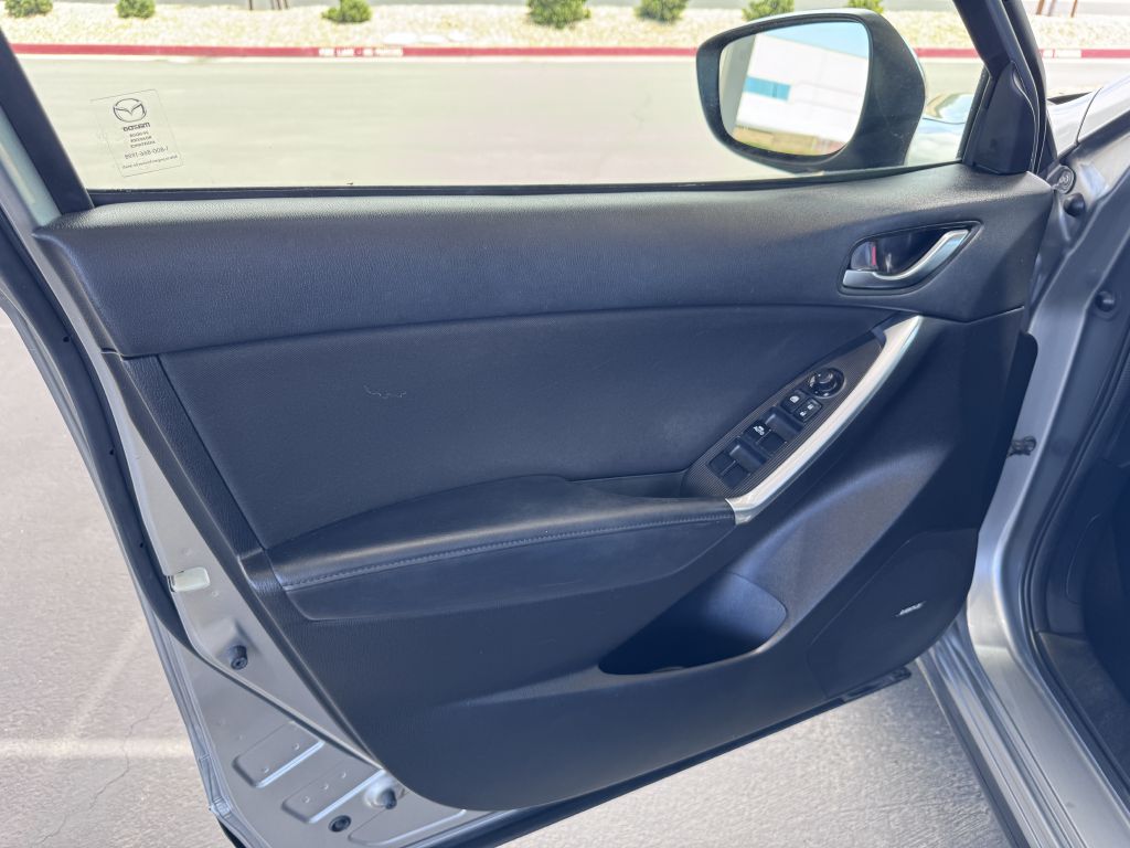 Photo 33 of this MAZDA CX-5