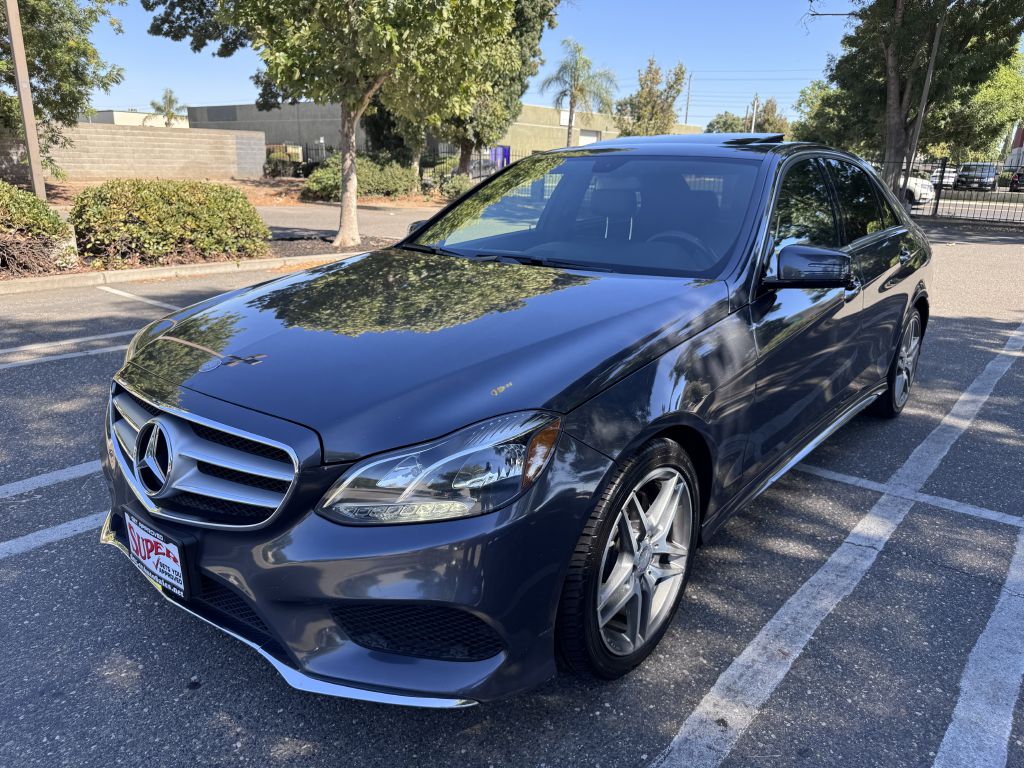 Photo 43 of this MERCEDES-BENZ E-CLASS