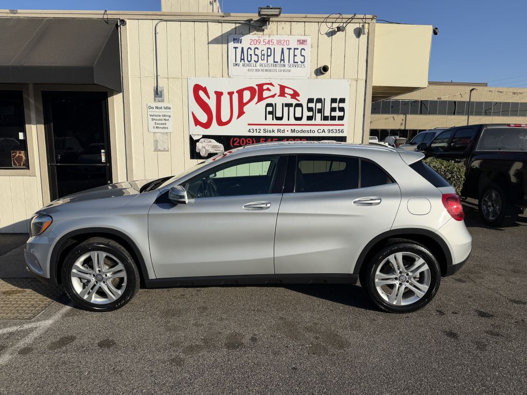 Photo 13 of this MERCEDES-BENZ GLA