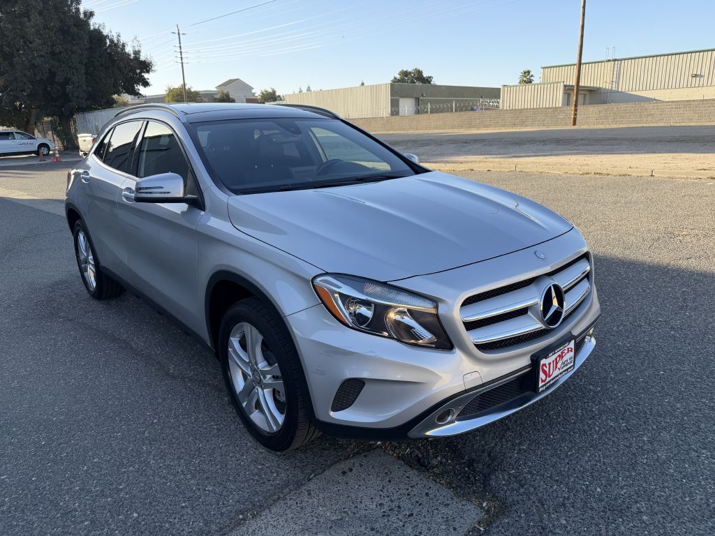 Photo 59 of this MERCEDES-BENZ GLA