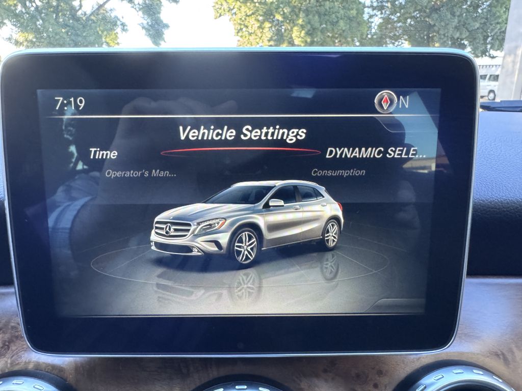 Photo 66 of this MERCEDES-BENZ GLA